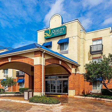 Quality Suites San Antonio Northeast Exterior photo