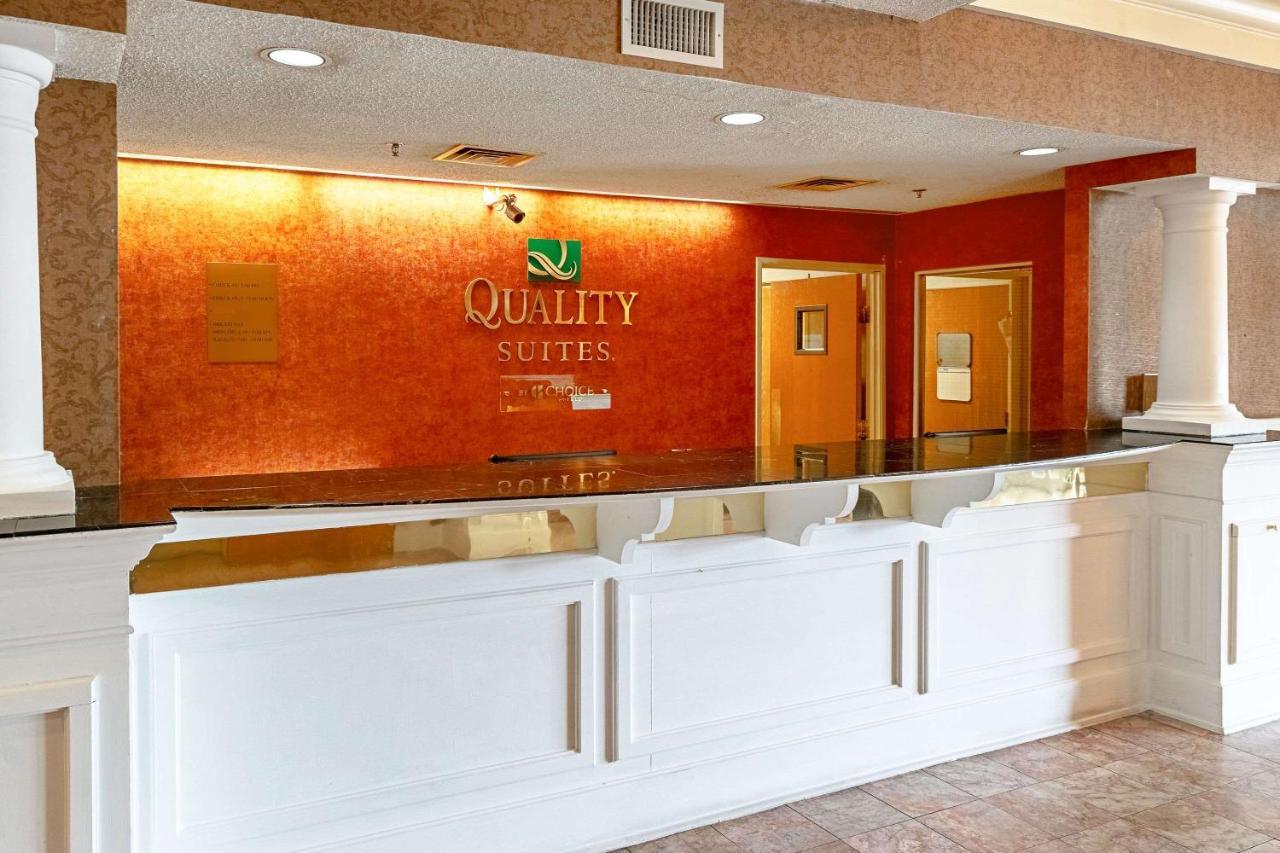 Quality Suites San Antonio Northeast Exterior photo