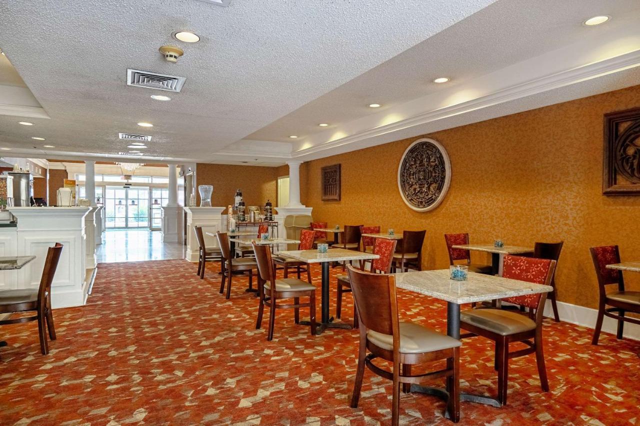 Quality Suites San Antonio Northeast Exterior photo
