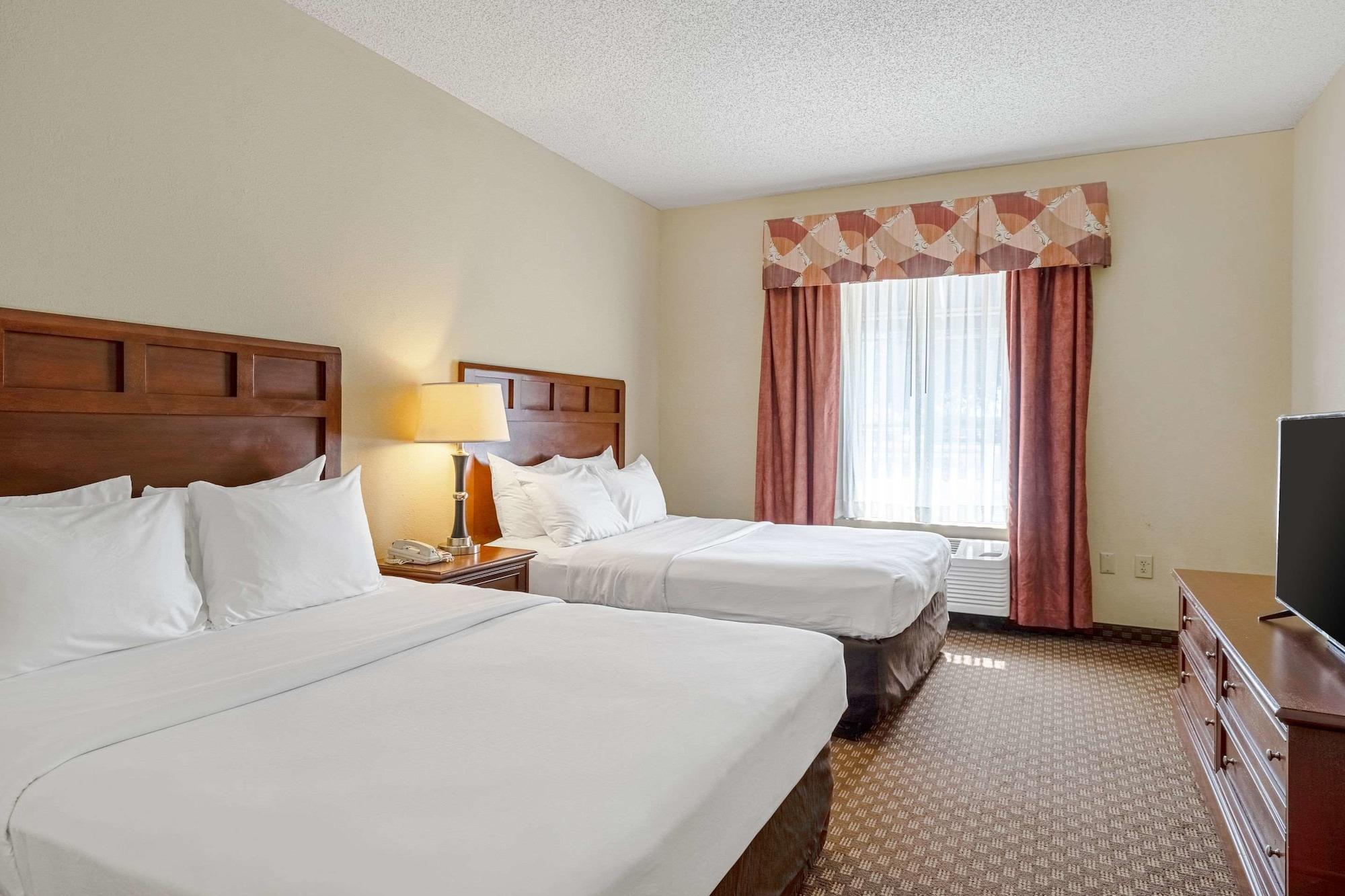 Quality Suites San Antonio Northeast Exterior photo