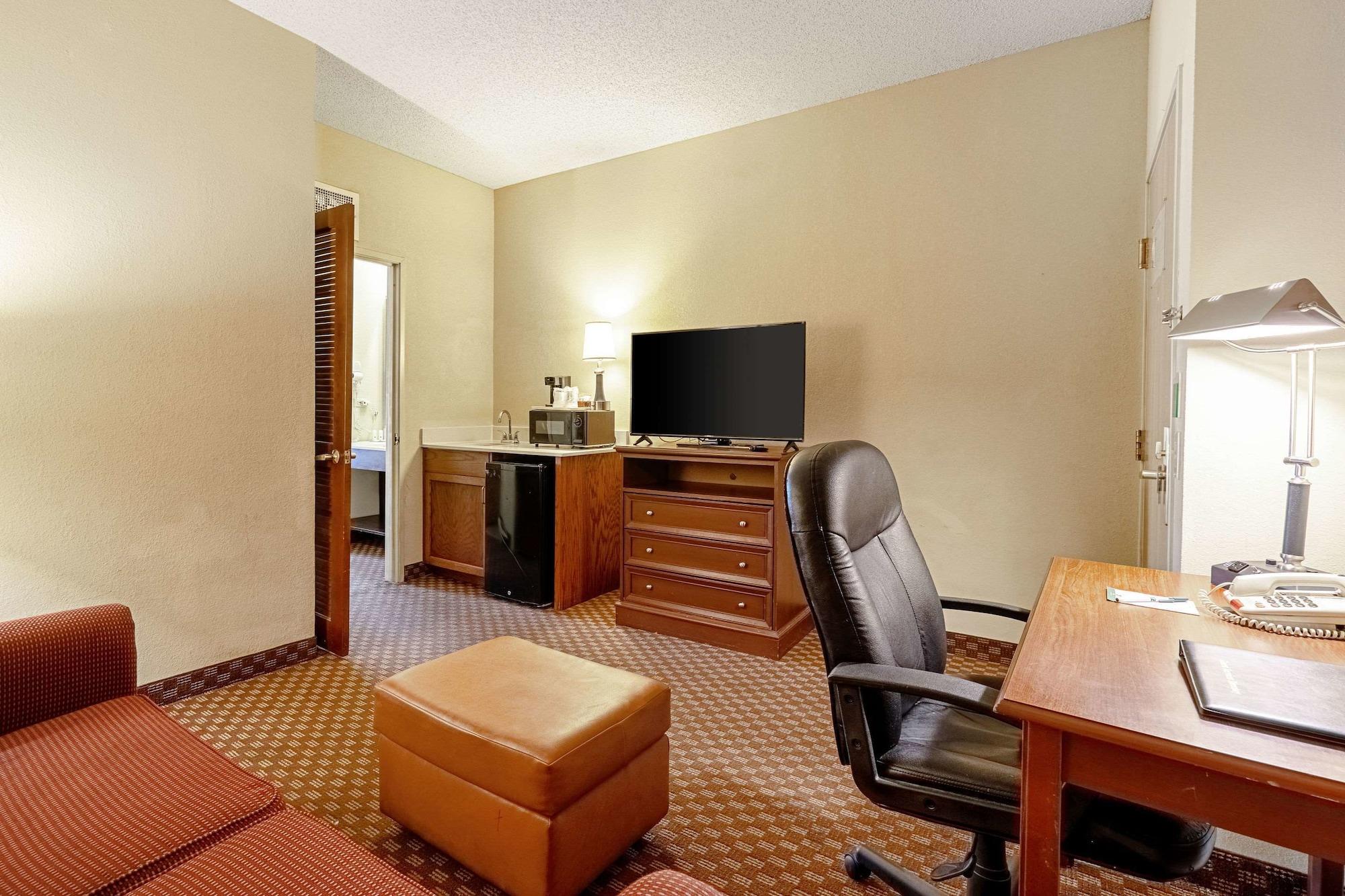 Quality Suites San Antonio Northeast Exterior photo