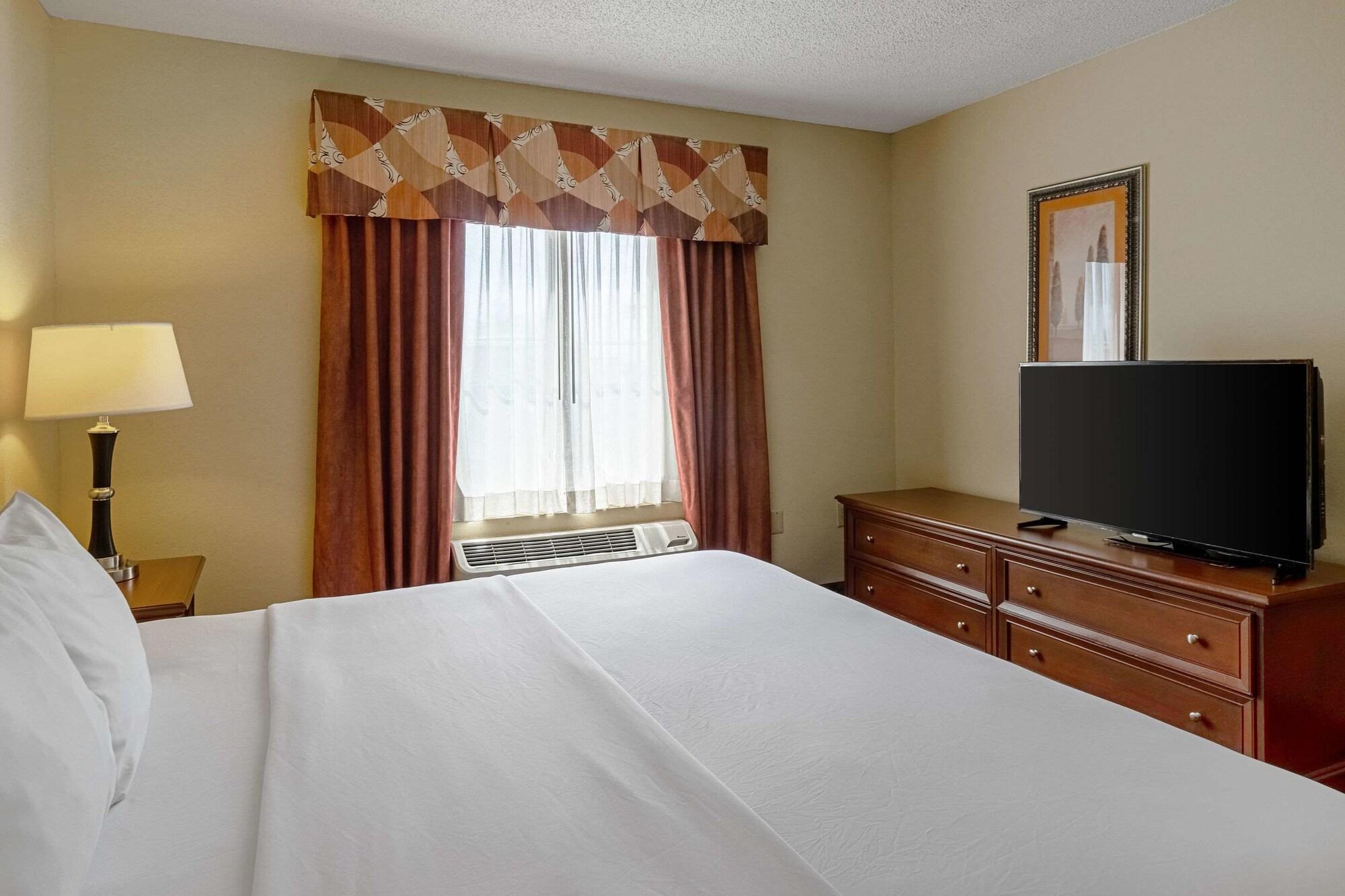 Quality Suites San Antonio Northeast Exterior photo