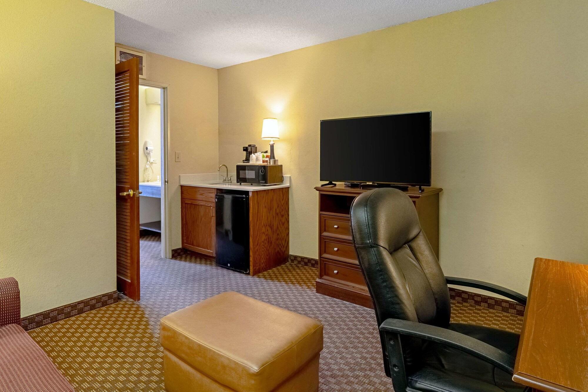 Quality Suites San Antonio Northeast Exterior photo