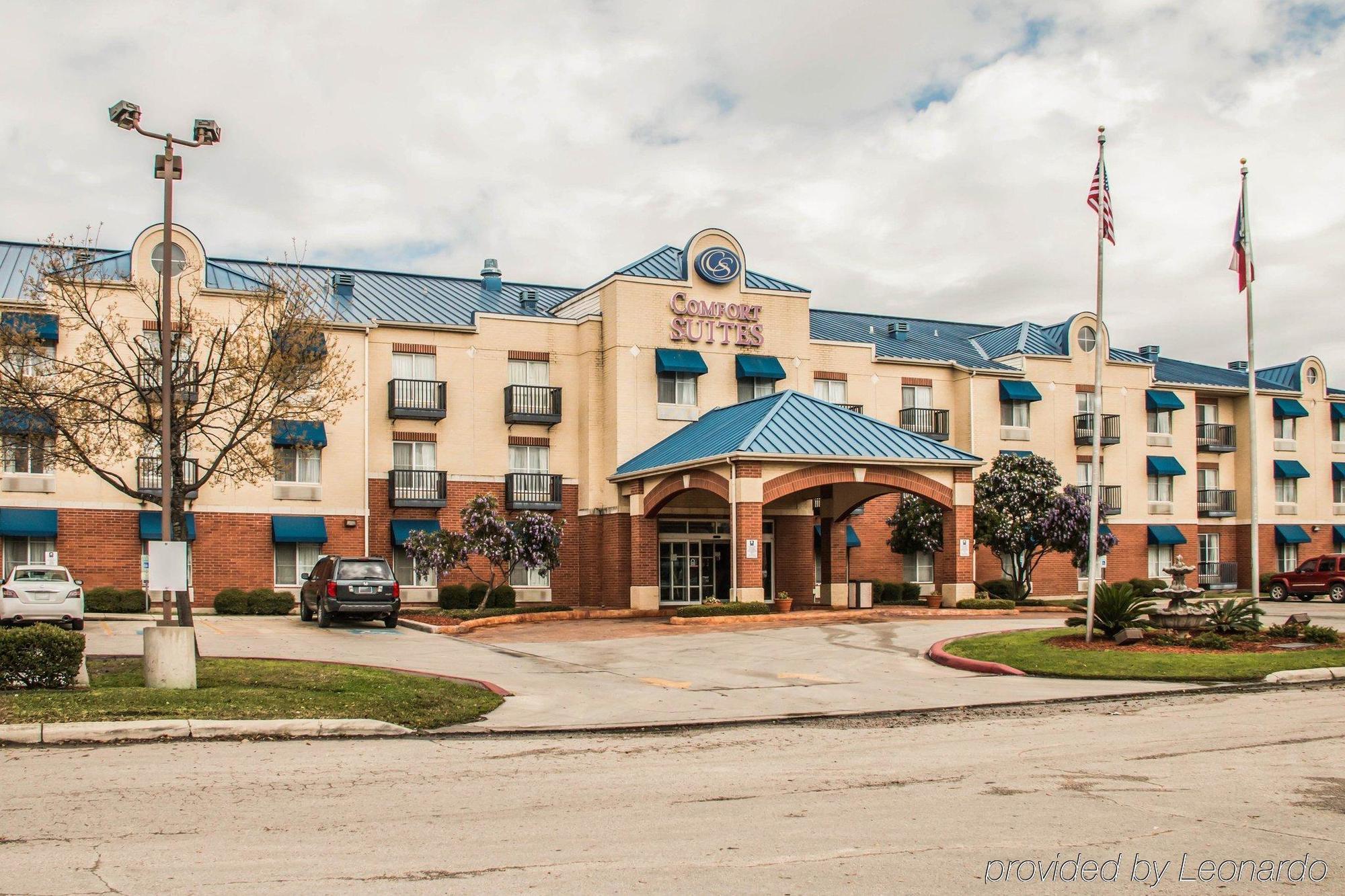 Quality Suites San Antonio Northeast Exterior photo