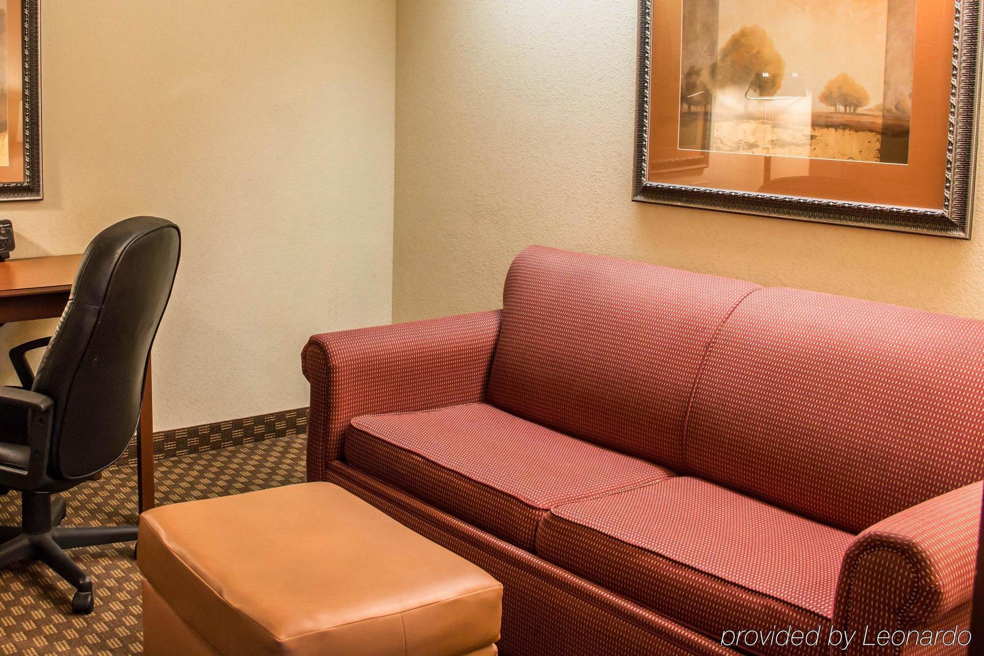 Quality Suites San Antonio Northeast Exterior photo