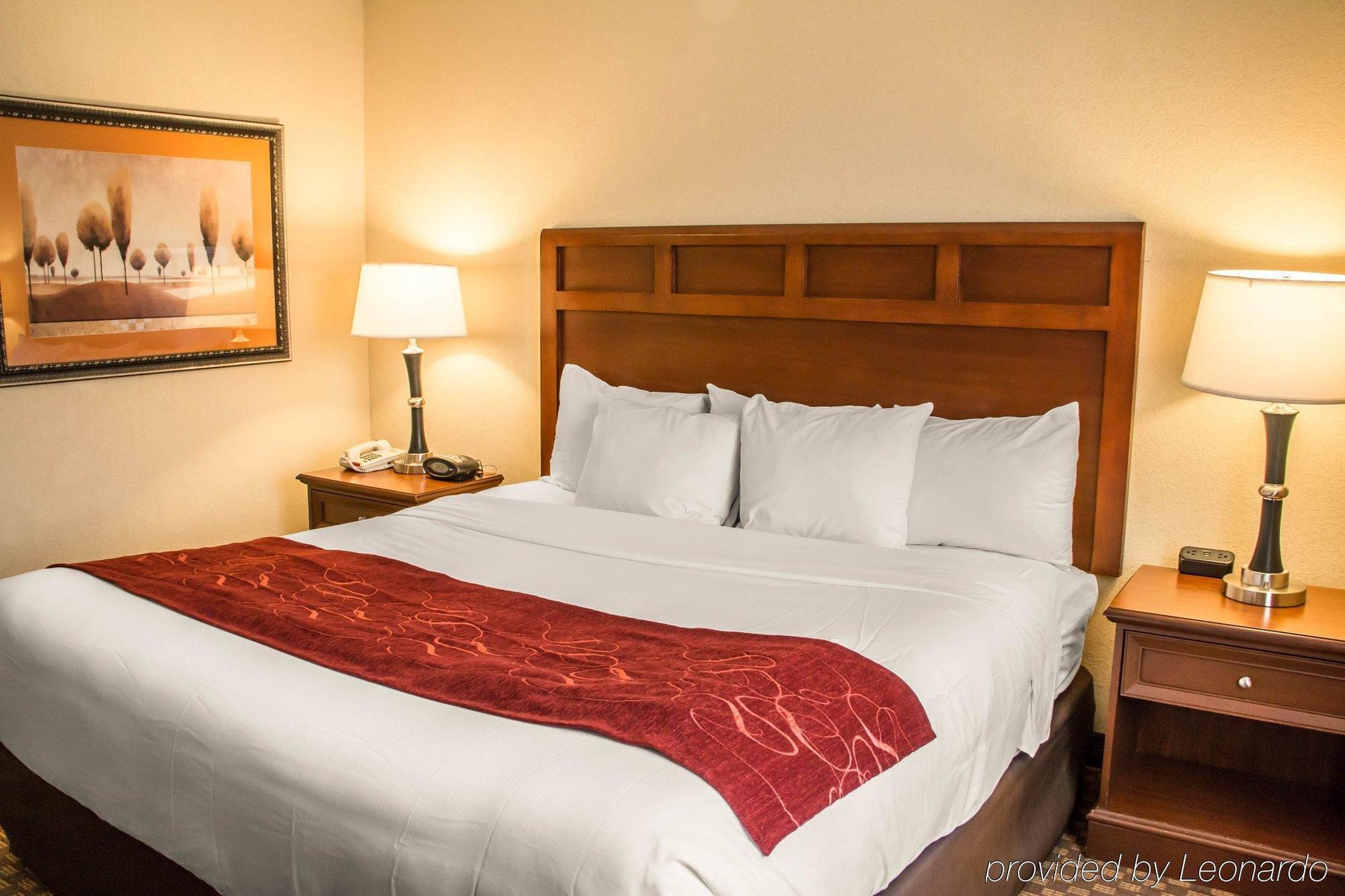 Quality Suites San Antonio Northeast Exterior photo
