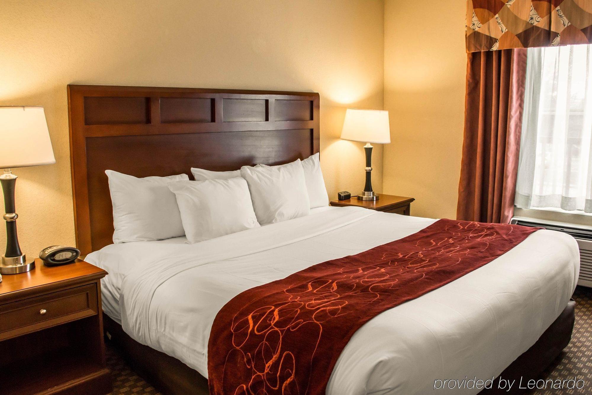 Quality Suites San Antonio Northeast Exterior photo