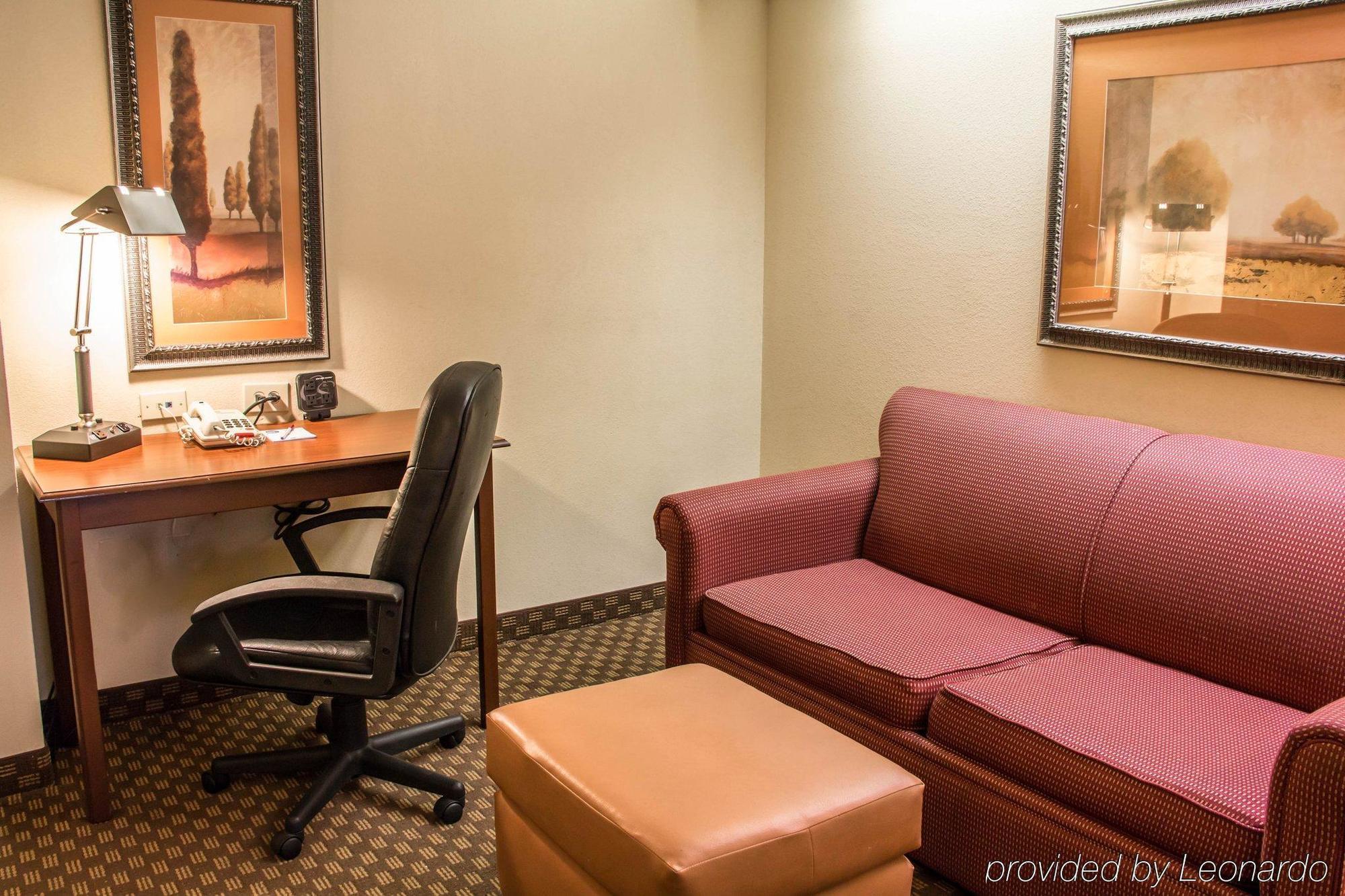 Quality Suites San Antonio Northeast Exterior photo