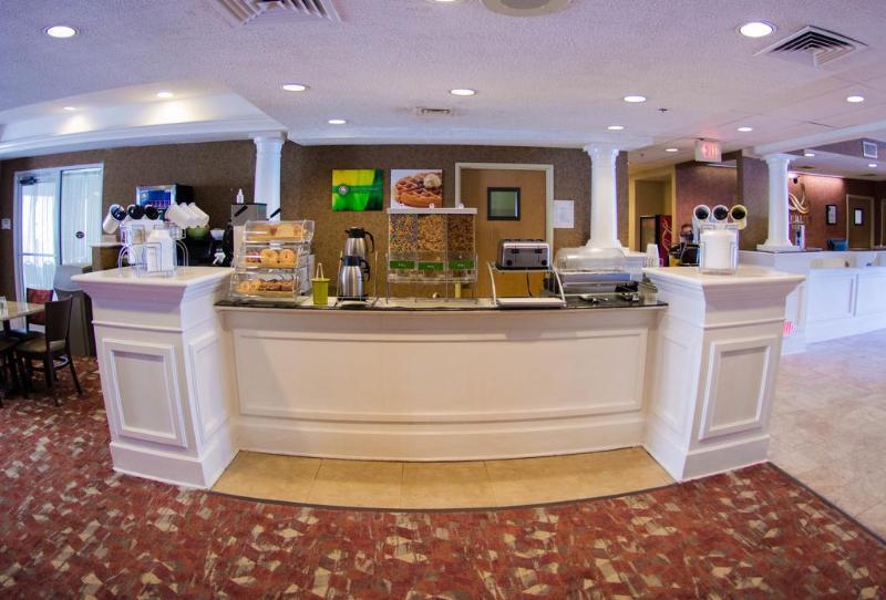 Quality Suites San Antonio Northeast Exterior photo